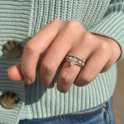 Alternating Marquise and Round Diamond Cluster Band Lifestyle 4