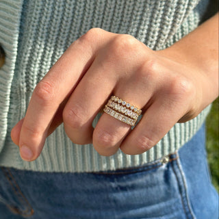 Alternating Marquise and Round Diamond Cluster Band Lifestyle 5
