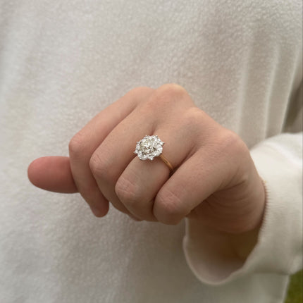 Diamond Flower Ring Lifestyle 2