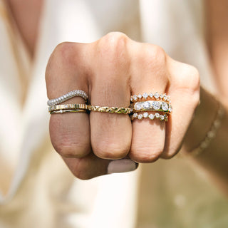 Fluted_Diamond_Band Lifestyle

