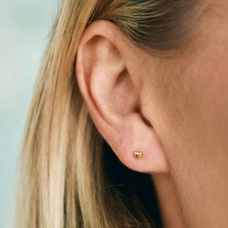 Gold Heart Stud1
