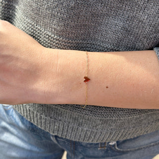 Gold_Heart_and_Mini_Paperclip_Bracelet_Lifestyle_3

