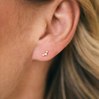 Graduated Curve Flatback Stud
