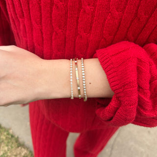 Lab Grown Bezel Set Tennis Bracelet Lifestyle 2
