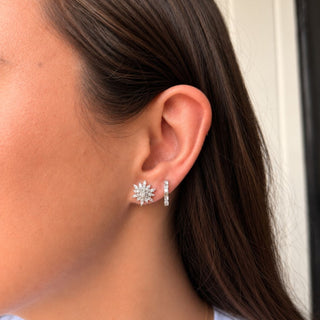 Lab_Grown_Starlight_Diamond_Studs_Lifestyle
