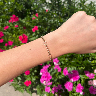 Lindsey Leigh Jewelry Rolo Chain Station Link Bracelet Lifestyle 3
