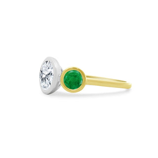 Lindsey_Leigh_Jewelry_Round_Bezel_Diamond_With_Round_Bezel_Emerald_Side_Stones Side
