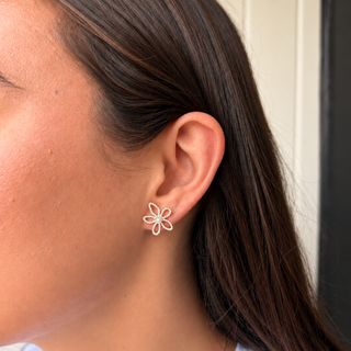 Magnolia Pearl Studs
