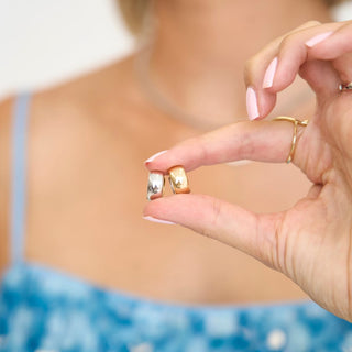 Reversible Thick Gold Huggies Lifestyle
