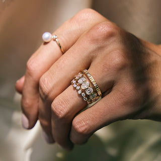 Scattered Bezel Band
