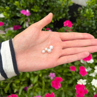 pearl duo studs1
