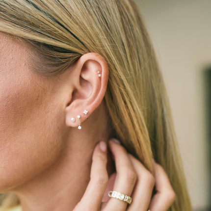 petite pearl stud
