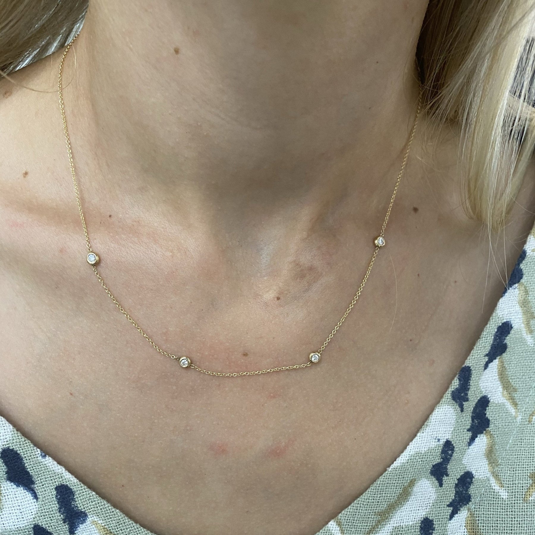 Elsa Peretti™ Diamonds by the Yard™ heart necklace in 18k gold. | Tiffany &  Co.