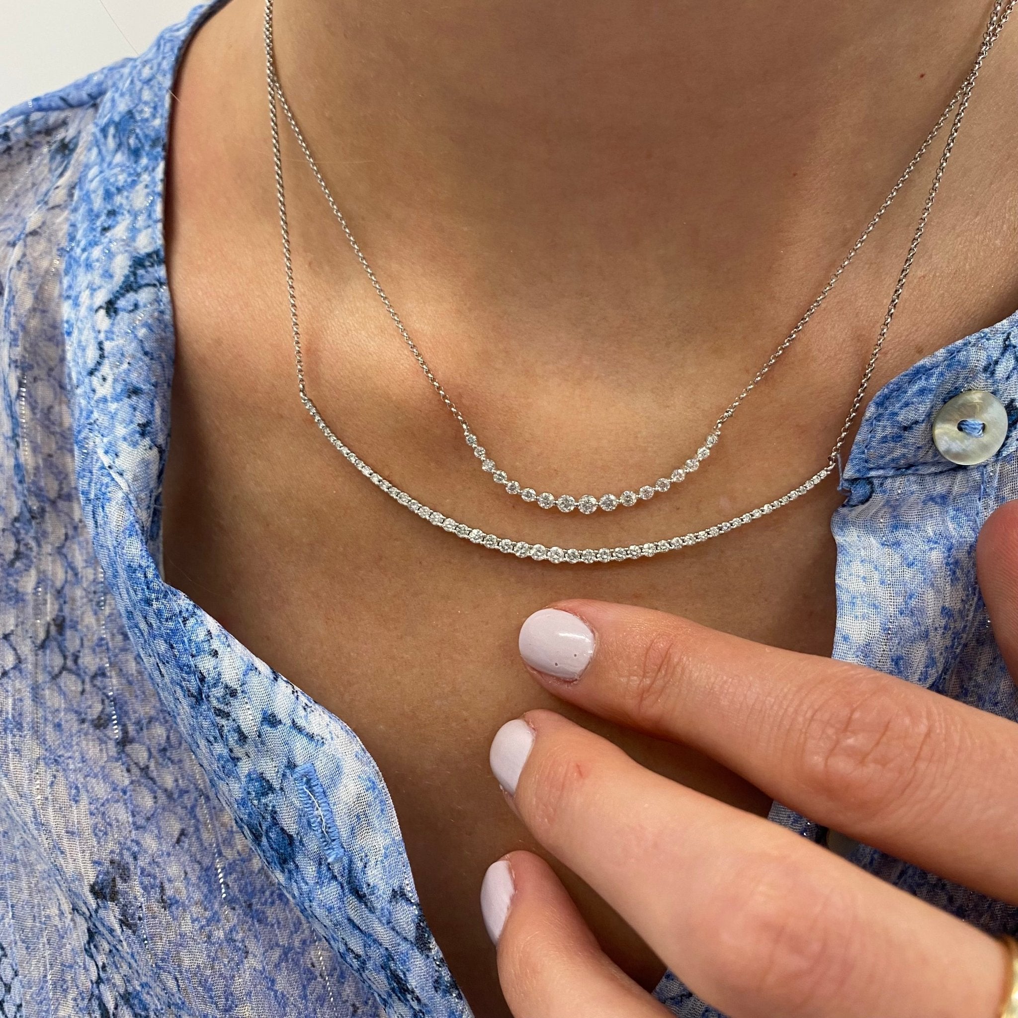 18ct White Gold Round Diamond Bubble Curve Necklace – Robert Anthony  Jewellers, Edinburgh